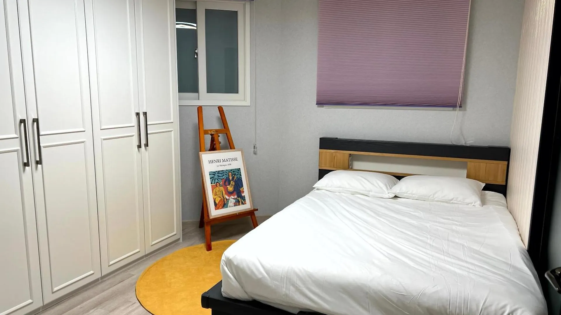 Nokbeon St 3Min, 3Room, 2Bath Seoul Villa